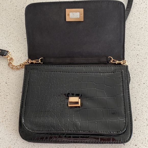 Aldo black purse . Never used - Picture 2 of 6